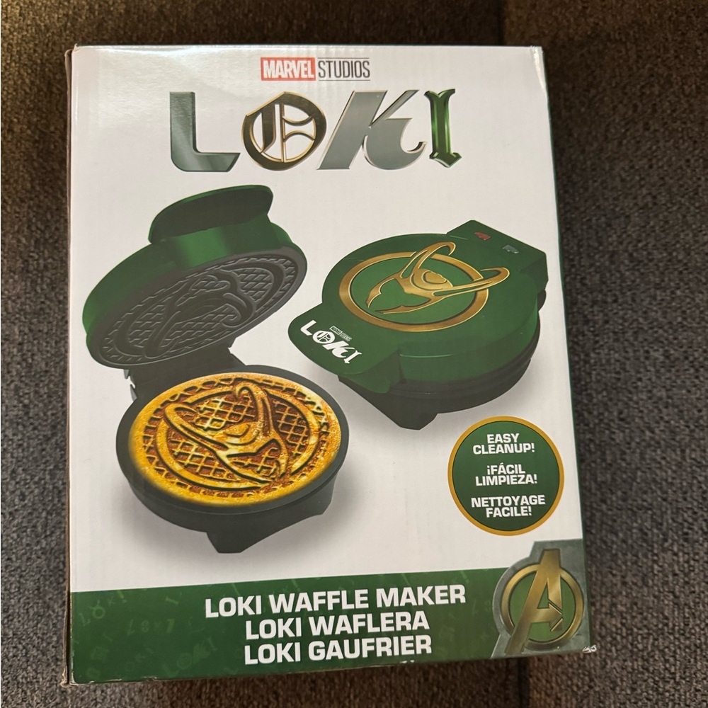Marvel Loki Green and Gold Waffle Maker